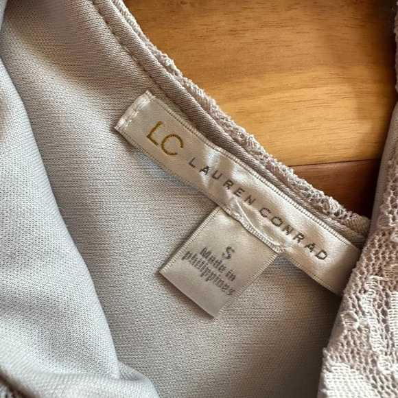 LC Lauren Conrad Cream Beige Lace Mini Dress size Small - Picture 5 of 5